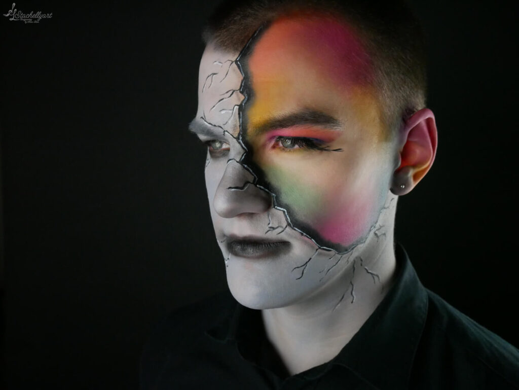 Mut zur Kreativität - Facepainting von Stachellyart