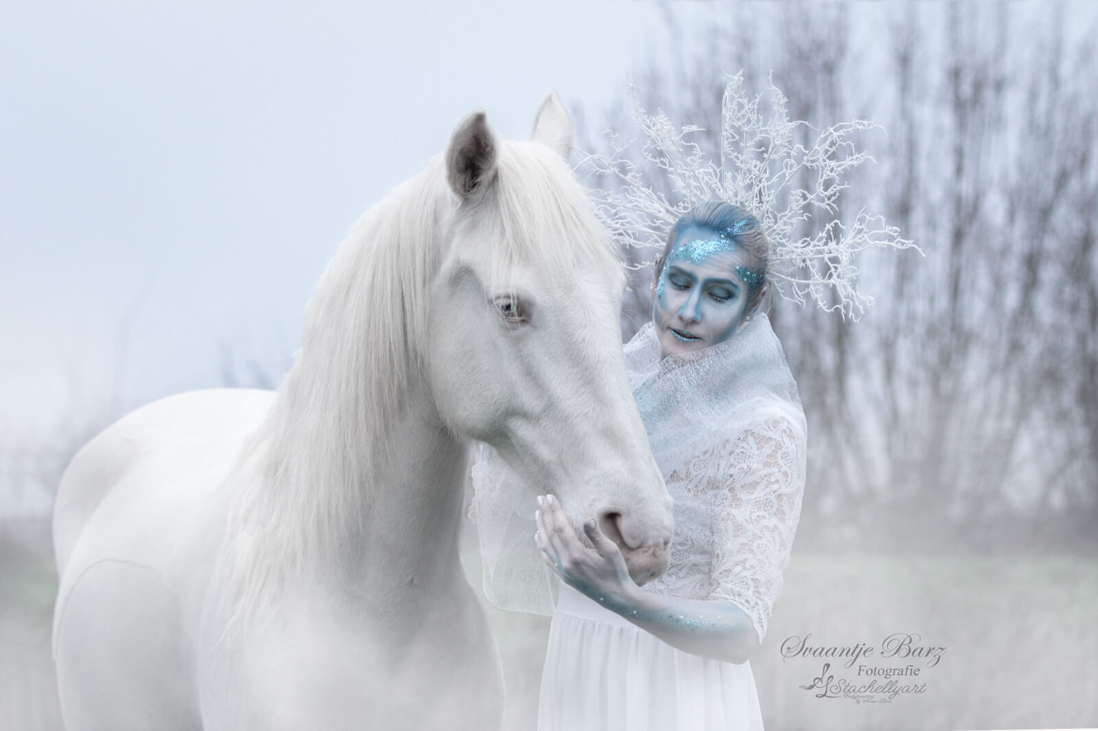 Fotoshooting Ergebnis des Facepaintings der Eiskönig mit Pferd