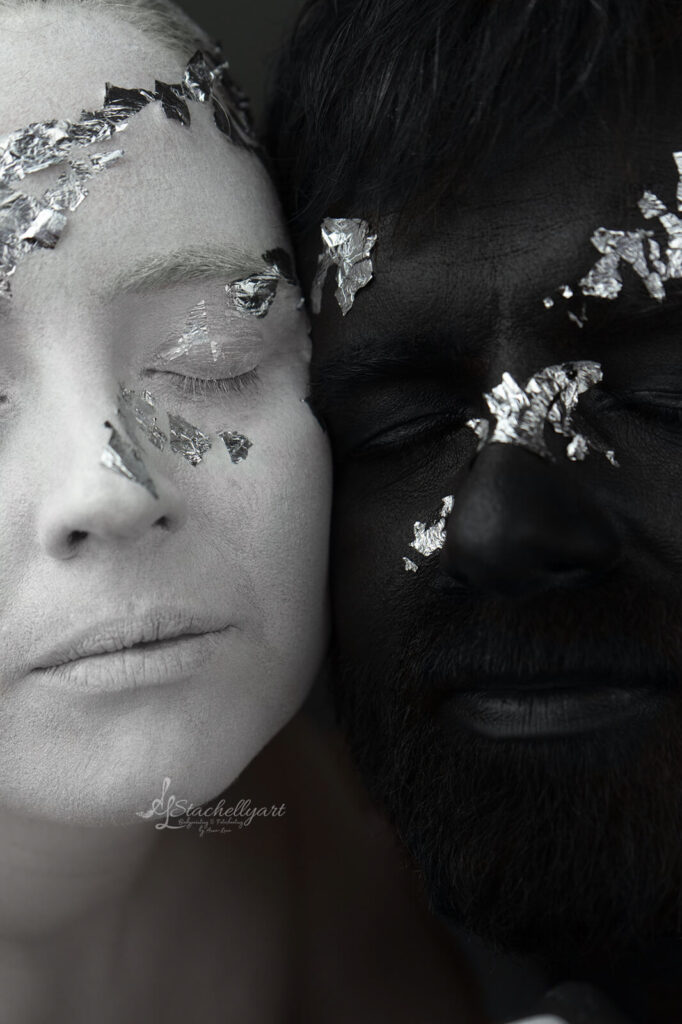 Paar Bodypainting schwarz/ weiß von Stachellyart