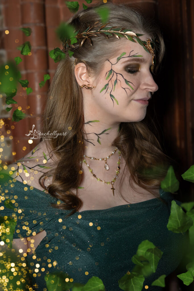 Stachellyart auf dem Elvenlight Ball - Waldelfe Painting