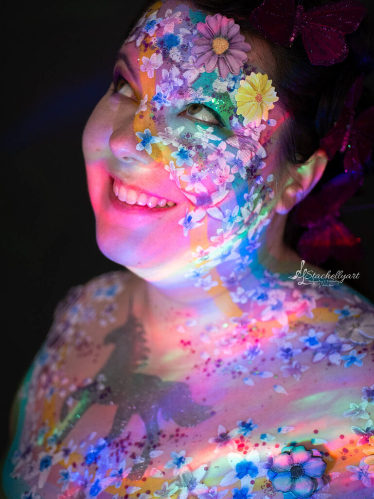 Vertrauen trifft Kreativität beim Einhorn-Faceppainting