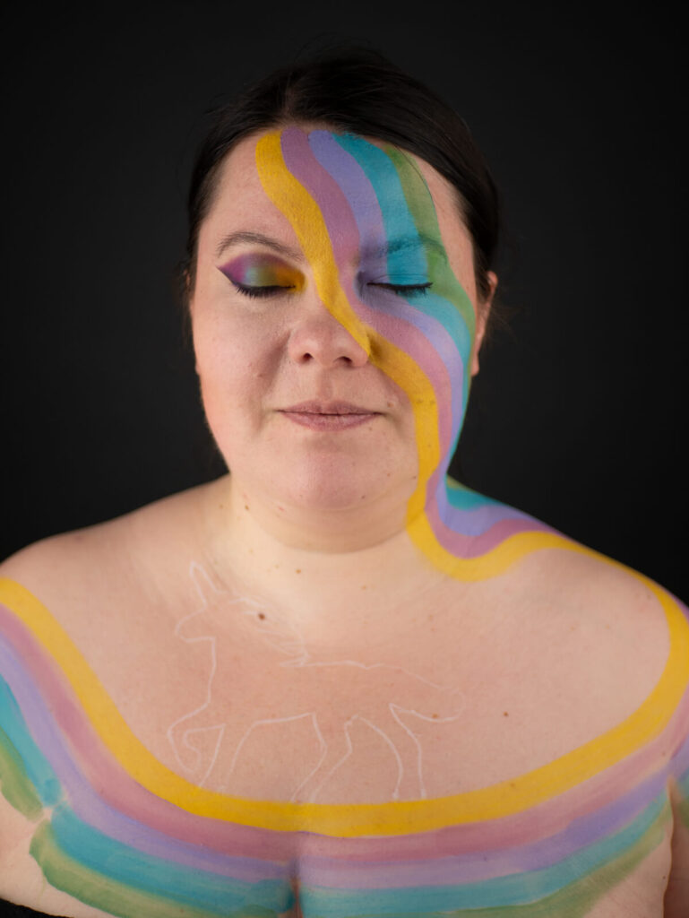 Vertrauen trifft Kreativität beim Einhorn-Faceppainting - Making Of