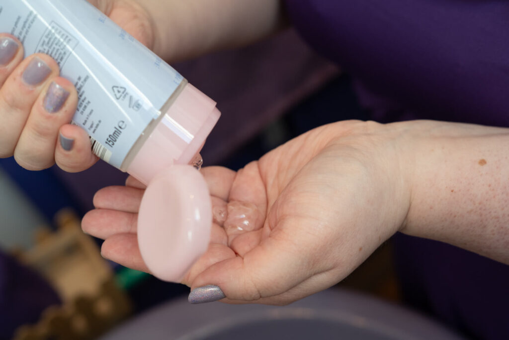 Bodypainting abschminken