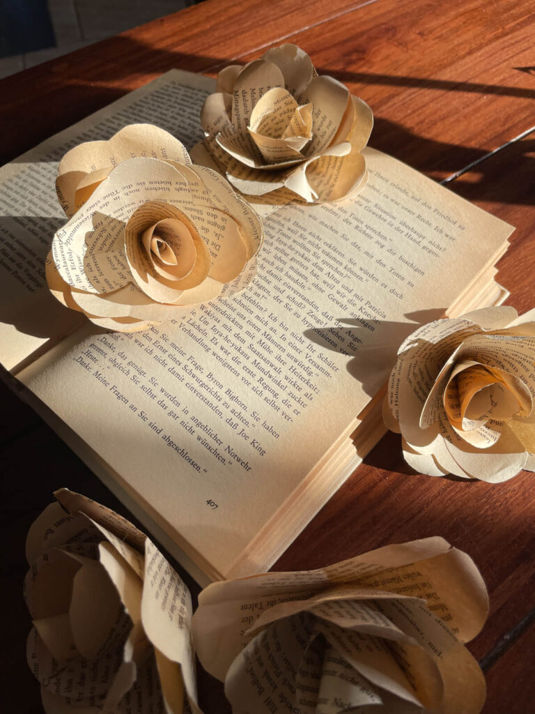 Bücherblumen von Stachellyart